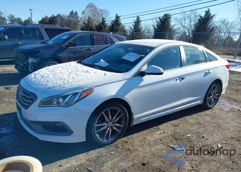 2017 Hyundai Sonata Sport 2.0T z USA, uszkodzony, nr VIN 5NPE34AB0HH577596